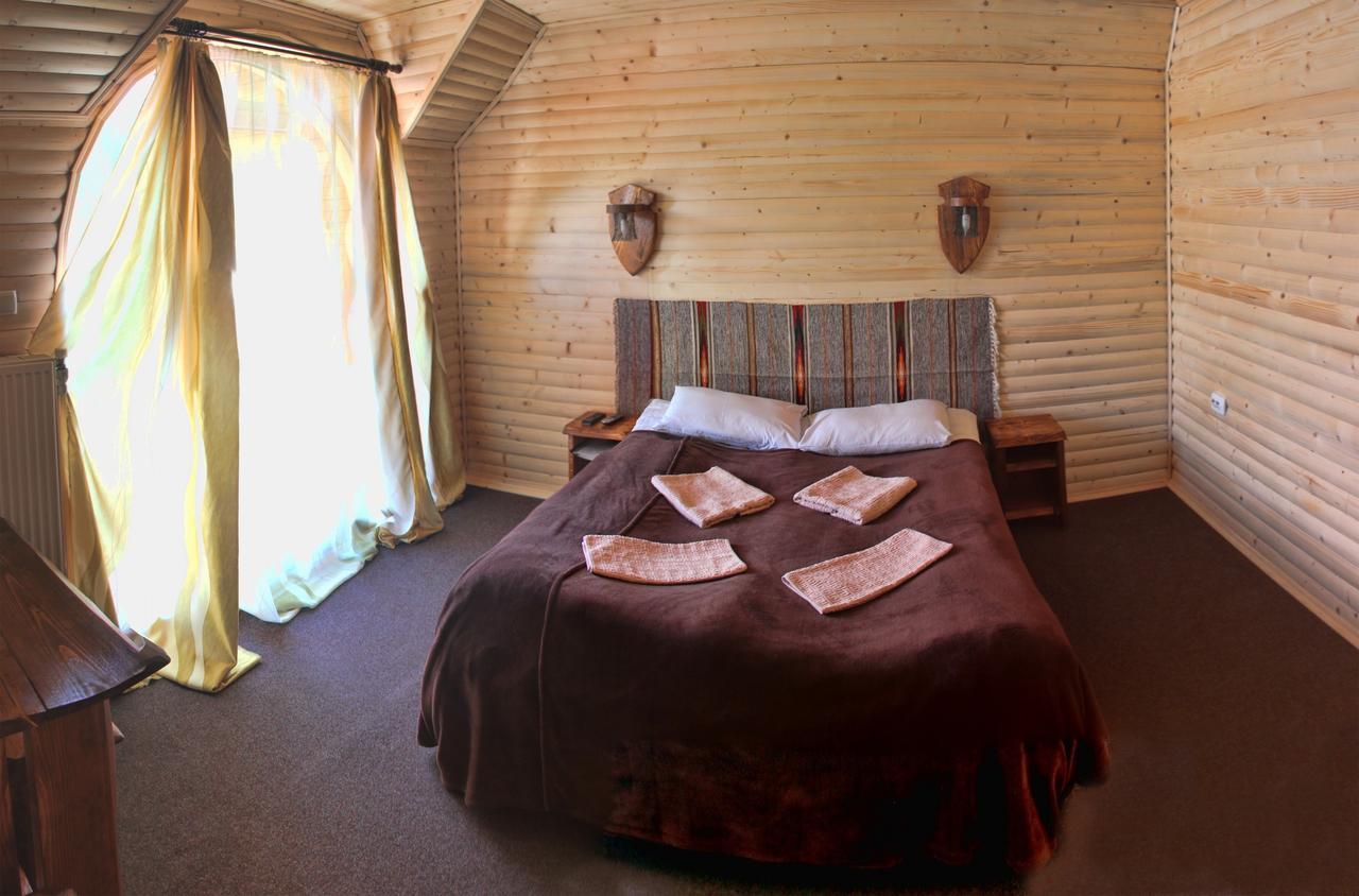 Oksamit Resort Vorochta Rum bild