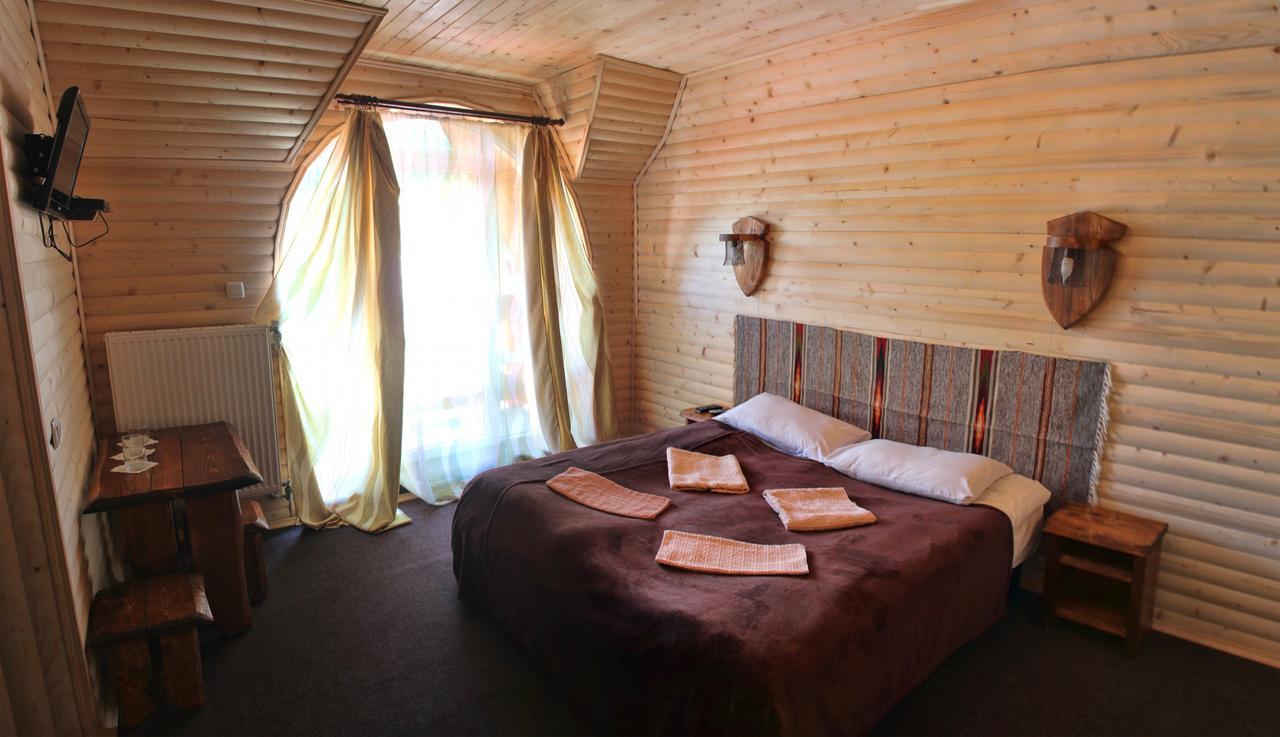 Oksamit Resort Vorochta Rum bild