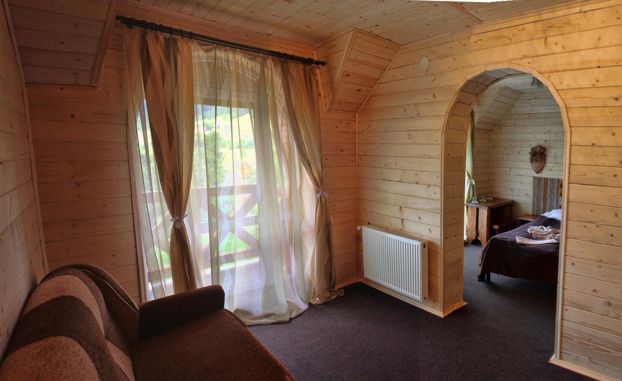 Oksamit Resort Vorochta Rum bild